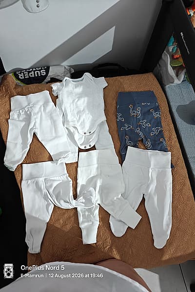 Newborn Trousers — pre-loved on Thrifted.mt