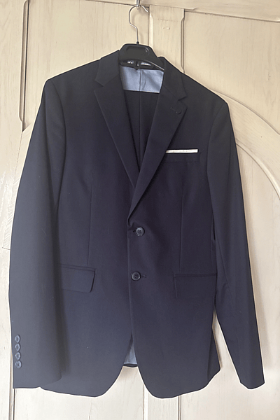 Smart Navy Two-Piece Suit — pre-loved on Thrifted.mt