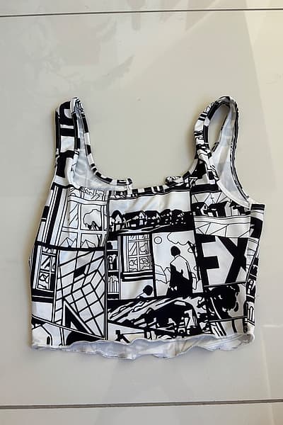 Comic Print Crop Cami Top by SHEIN — pre-loved on Thrifted.mt