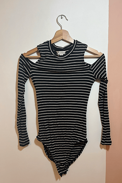 Striped Off Shoulder Bodysuit by Miss Selfridge — pre-loved on Thrifted.mt