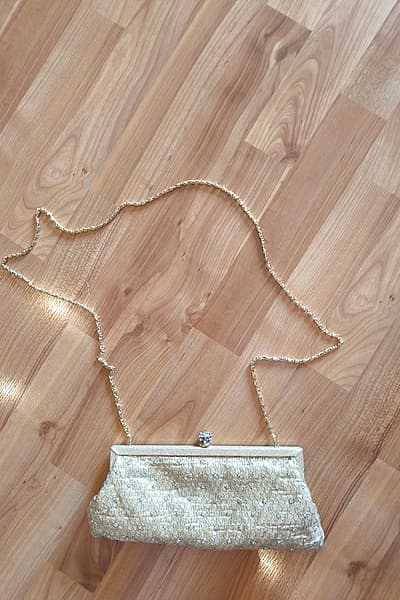 Sparkly gold evening clutch bag by Ingra Pel — pre-loved on Thrifted.mt