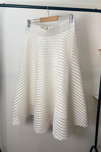 White A-line Skirt — pre-loved on Thrifted.mt