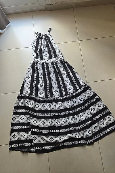 Black and white halter dress by Temu — pre-loved on Thrifted.mt