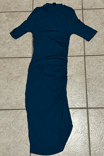Mock Neck Solid Bodycon Dress by SHEIN — pre-loved on Thrifted.mt