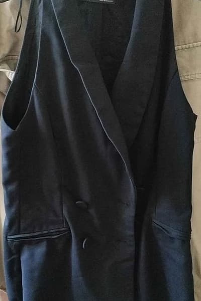 Zara Black Sleeveless Romper by Zara — pre-loved on Thrifted.mt