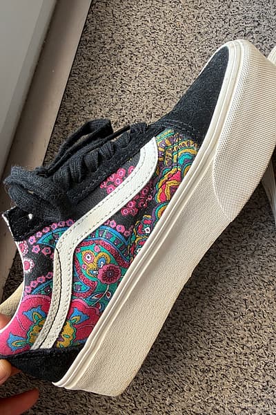 Vans Paisley Platform Trainers by Vans — pre-loved on Thrifted.mt