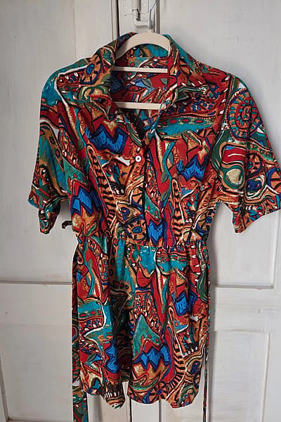 Vintage patterned belted short dress by Temu — pre-loved on Thrifted.mt