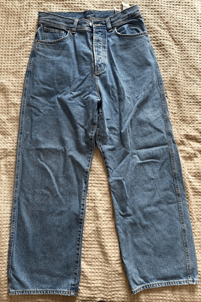 ZARA baggy jeans — pre-loved on Thrifted.mt