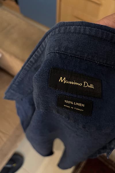 Massimo Dutti blue linen shirt by Massimo Dutti — pre-loved on Thrifted.mt
