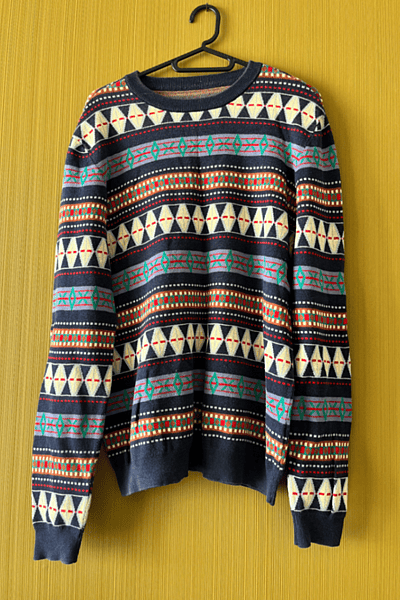 Patterned Crew Neck Sweater by BASEMENT — pre-loved on Thrifted.mt