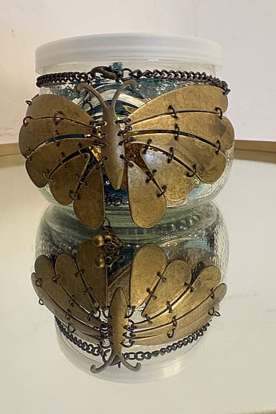 Vintage style butterfly statement jewellery — pre-loved on Thrifted.mt