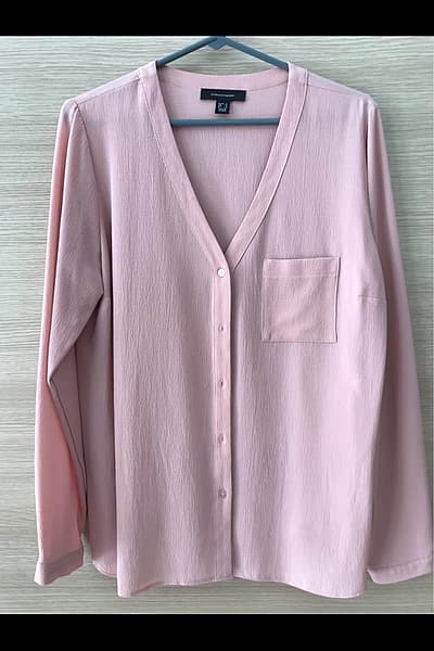 Light Pink Button Down Blouse — pre-loved on Thrifted.mt