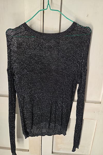 Black Metallic Open Knit Jumper by Sisley — pre-loved on Thrifted.mt