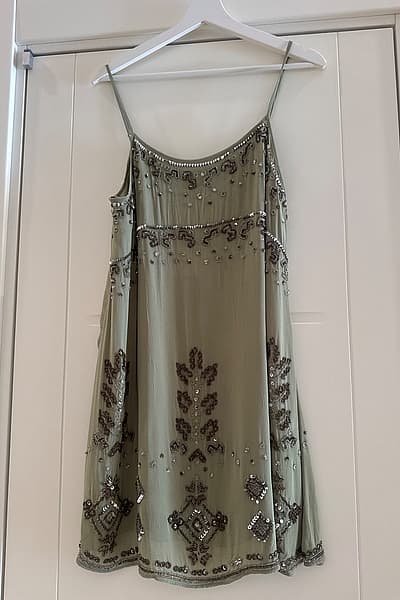 Zara by Zara — pre-loved on Thrifted.mt