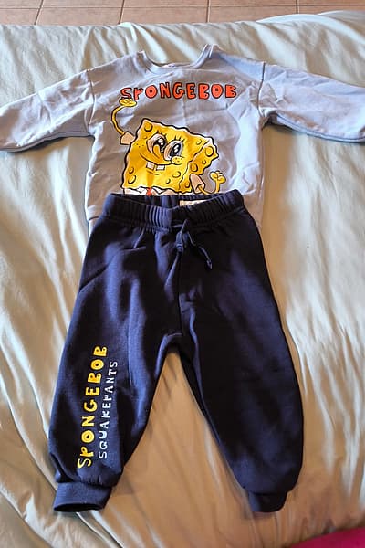 Tutina da neonato di SpongeBob SquarePants by Lefties — pre-loved on Thrifted.mt