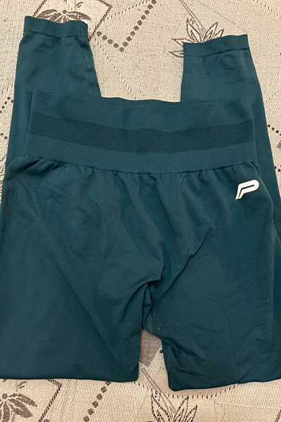 Gym leggings by Pursue — pre-loved on Thrifted.mt