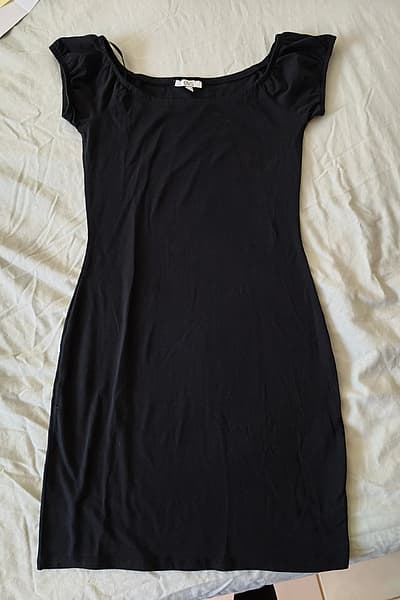 Black OVS fitted mini dress by OVS — pre-loved on Thrifted.mt
