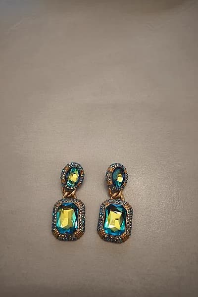 Crystal statement drop earrings — pre-loved on Thrifted.mt