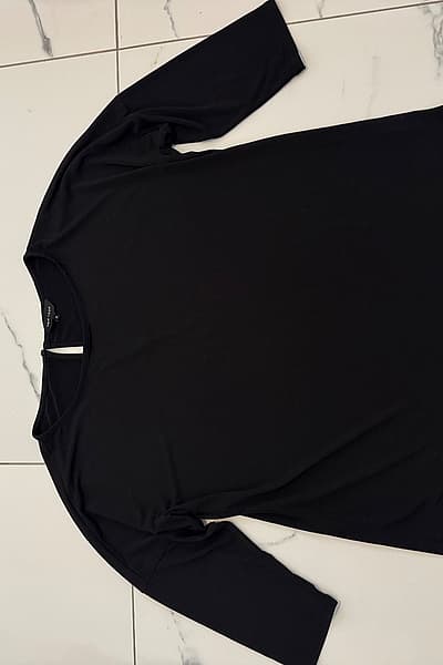 Classic Black Long Sleeve Top by New Look — pre-loved on Thrifted.mt