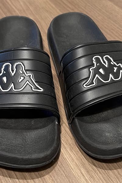 Zapatillas de Kappa  by Kappa — pre-loved on Thrifted.mt