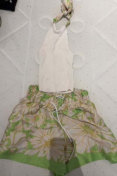 Conjunto a juego Sandro Floral by Sandro — pre-loved on Thrifted.mt
