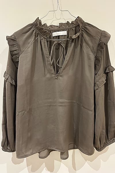 MNG Ruffled Long Sleeve Blouse by Mango — pre-loved on Thrifted.mt