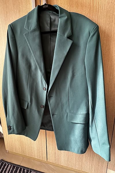 ZARA Suit by Zara — pre-loved on Thrifted.mt