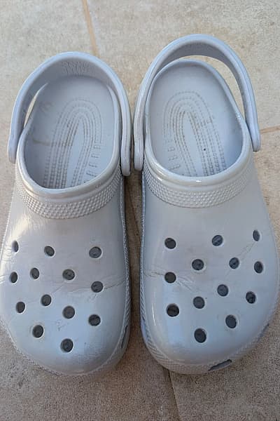 Crocs Classic Clogs J5 by Crocs — pre-loved on Thrifted.mt