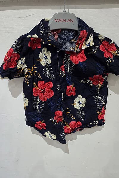 Kids floral print button-up by Primark — pre-loved on Thrifted.mt