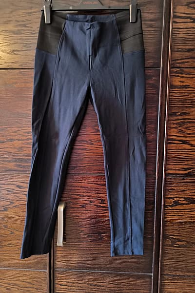 Zara Basic Stretch Leggings by Zara — pre-loved on Thrifted.mt