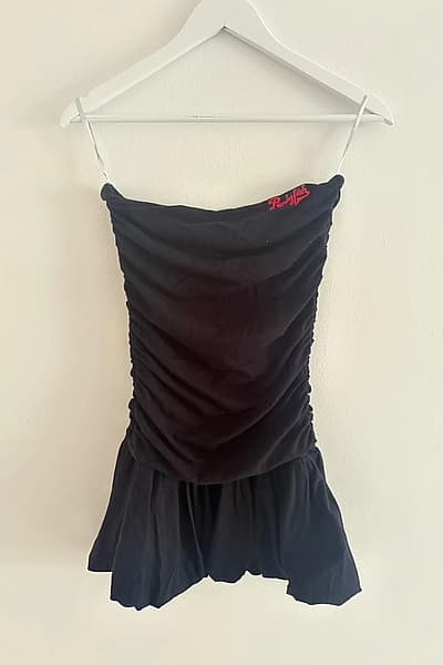 Black Strapless Ruched Dress by Punkyfish — pre-loved on Thrifted.mt