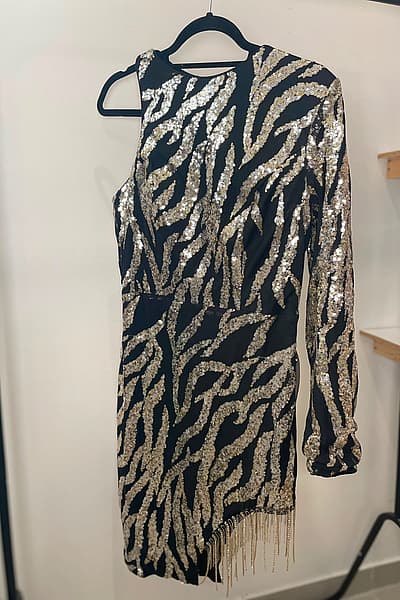 Sequined One-Shoulder Dress — pre-loved on Thrifted.mt