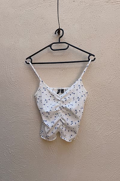 Pieces Floral Ruched Cami Top by Pieces — pre-loved on Thrifted.mt