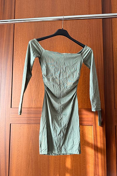 Bershka Winter Green Dress  — pre-loved on Thrifted.mt