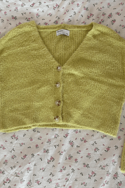 Bershka Ribbed Knit Yellow-Green Cropped Cardigan by Bershka — pre-loved on Thrifted.mt