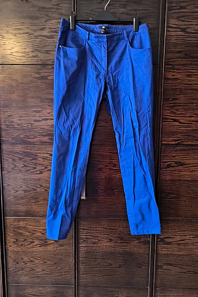 Bright blue H&M trousers by H&M — pre-loved on Thrifted.mt
