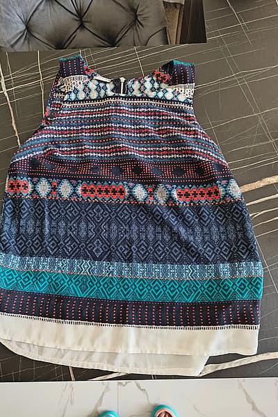 Tribal Print Sleeveless Blouse — pre-loved on Thrifted.mt