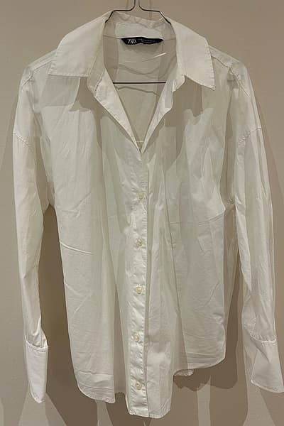 Zara Classic white cotton shirt by Zara — pre-loved on Thrifted.mt