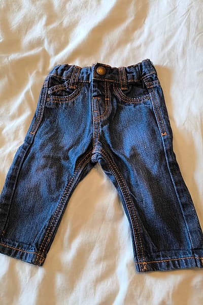 Baby blue denim trousers by Kiabi — pre-loved on Thrifted.mt