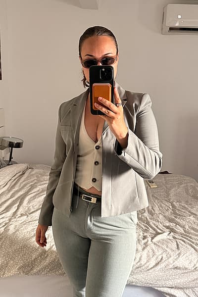 Grey tailored smart blazer by Calliope — pre-loved on Thrifted.mt