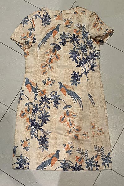 Tory Burch Floral Bird Dress by Tory Burch — pre-loved on Thrifted.mt