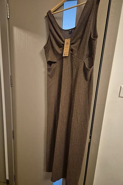 Kiabi brown textured sleeveless maxi dress with cut outs by Kiabi — pre-loved on Thrifted.mt