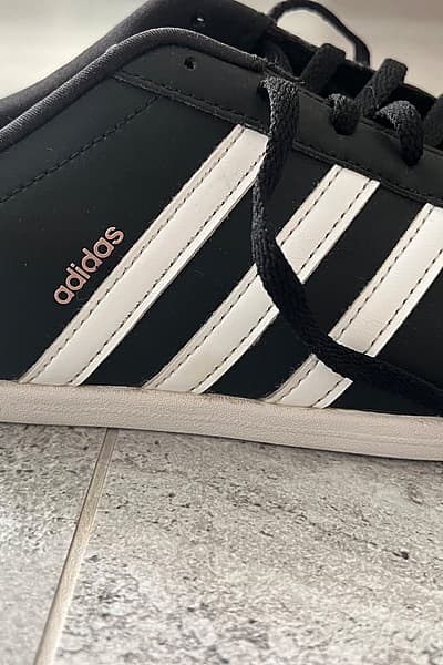 Adidas classic black white trainers by Adidas — pre-loved on Thrifted.mt