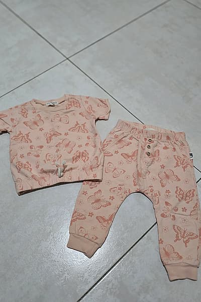 Butterfly Print Organic Cotton Set by Rabbit + Bear — pre-loved on Thrifted.mt