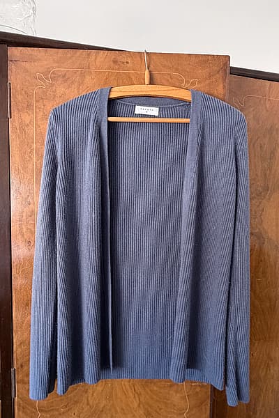 Ribbed cardigan by Papaya — pre-loved on Thrifted.mt