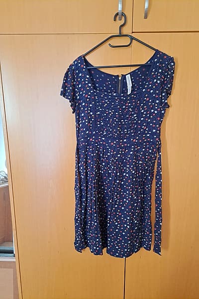 Springfield Navy floral print dress — pre-loved on Thrifted.mt