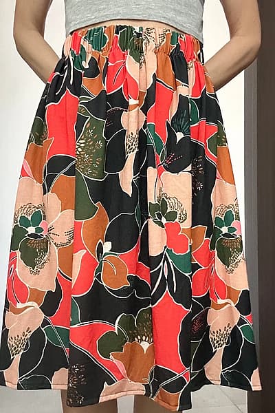 Floral Print Midi Skirt - Handmade in Italy  by PRETTY IN MAD — pre-loved on Thrifted.mt