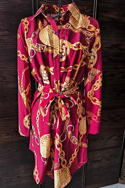 Red Gold Chain Print Dress — pre-loved on Thrifted.mt