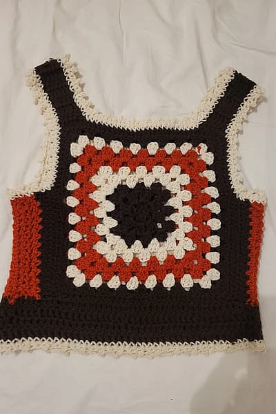 Handmade knitted vest — pre-loved on Thrifted.mt