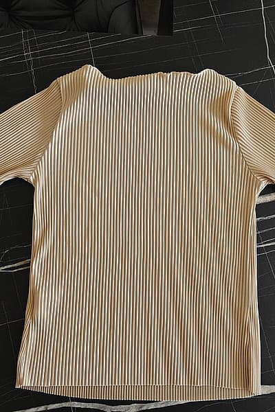 Beige Pleated Round Neck Top — pre-loved on Thrifted.mt